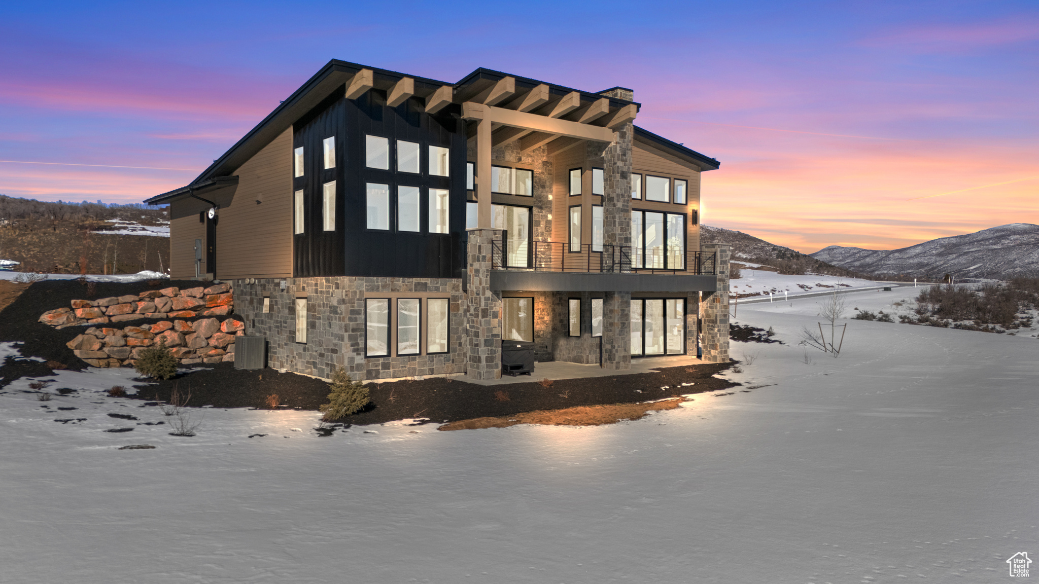 AMANTI LAGO - Residential