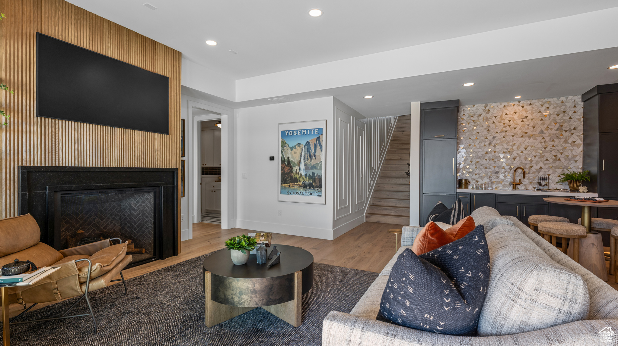 AMANTI LAGO - Residential