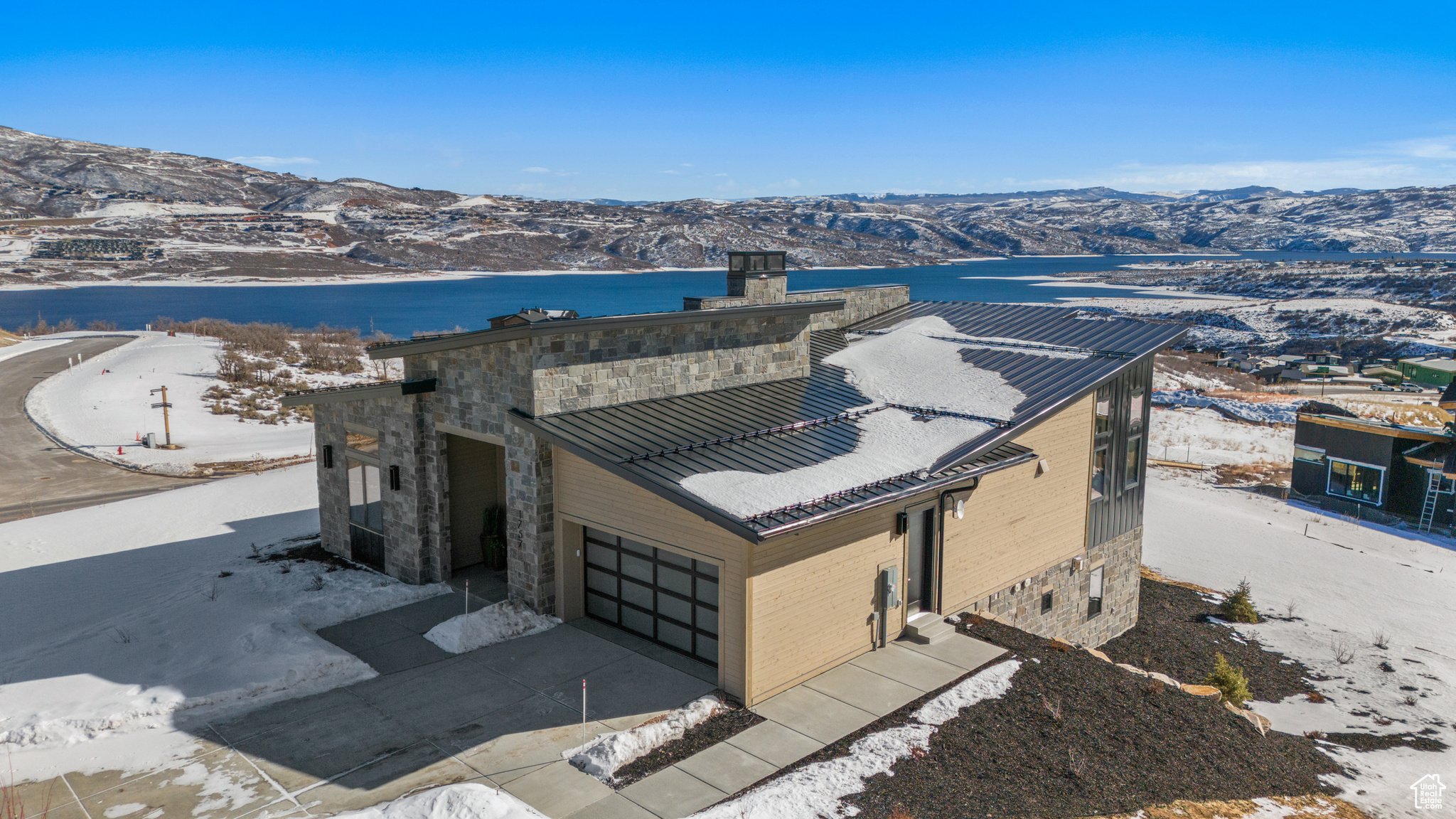 AMANTI LAGO - Residential