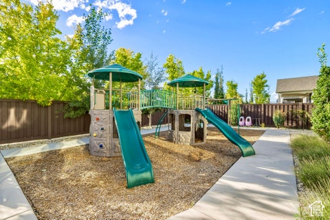Tiny photo for 576 S 1450 W, Farmington, UT 84025 (MLS # 2187680)