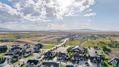 Tiny photo for 576 S 1450 W, Farmington, UT 84025 (MLS # 2187680)