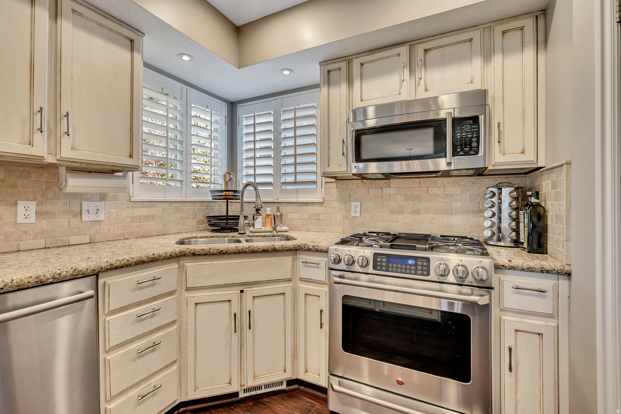 BRIDGESTONE PARK - Residential