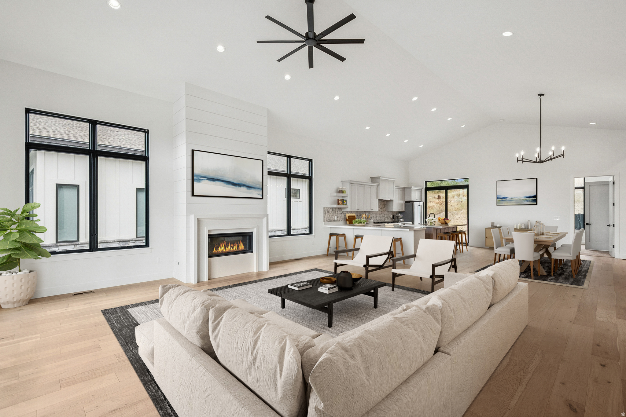 TRAPPERS RIDGE - Residential