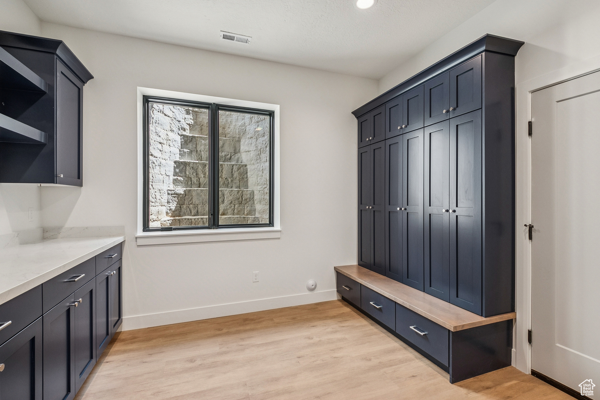 TRAPPERS RIDGE - Residential