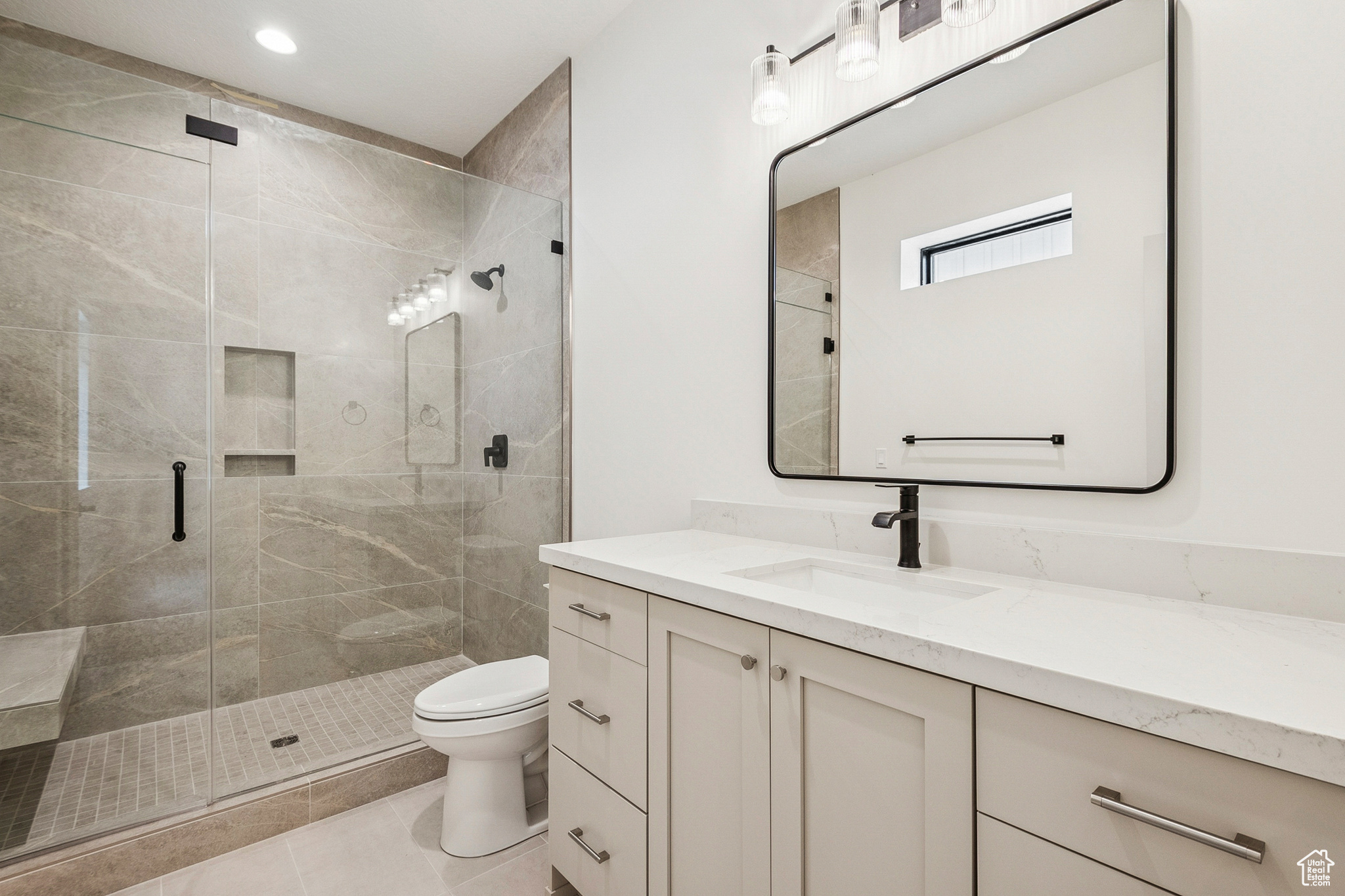 TRAPPERS RIDGE - Residential