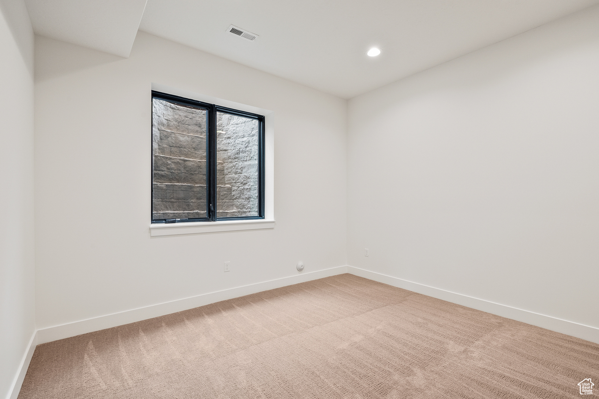 TRAPPERS RIDGE - Residential