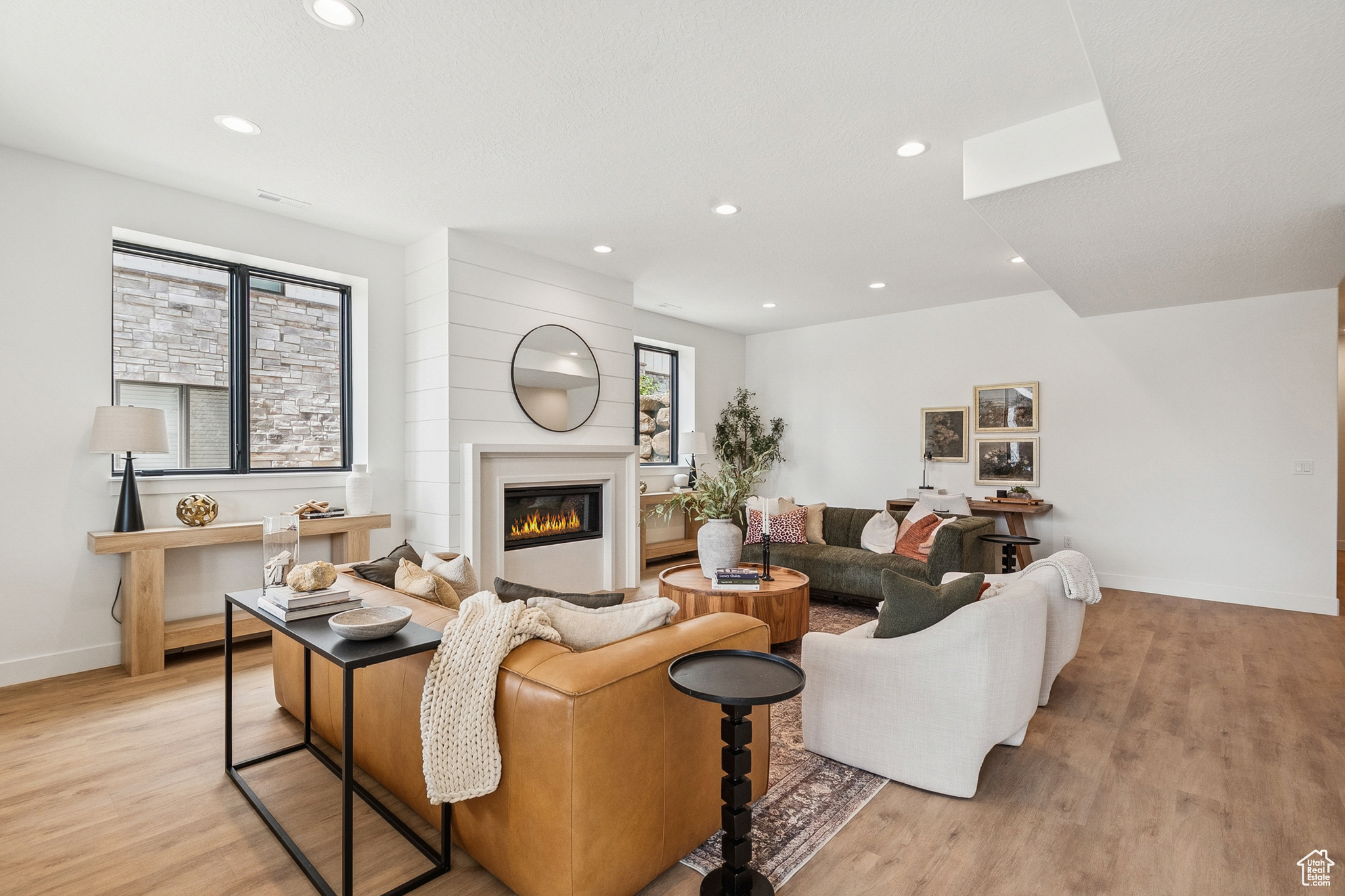 TRAPPERS RIDGE - Residential