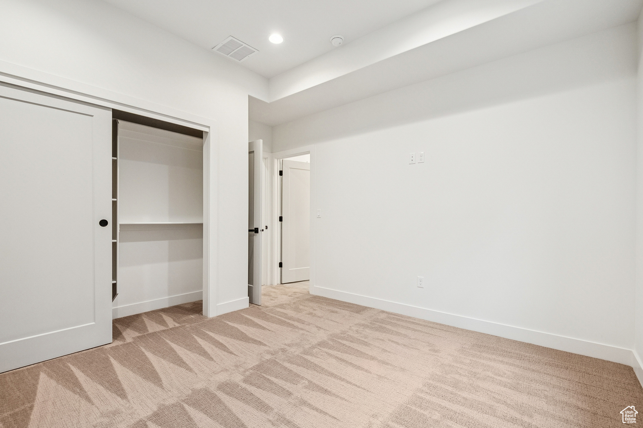 TRAPPERS RIDGE - Residential