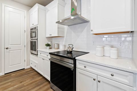 Tiny photo for 11662 S GANNET WAY #580, South Jordan, UT 84009 (MLS # 2118930)