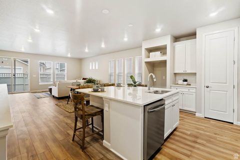 Tiny photo for 11662 S GANNET WAY #580, South Jordan, UT 84009 (MLS # 2118930)