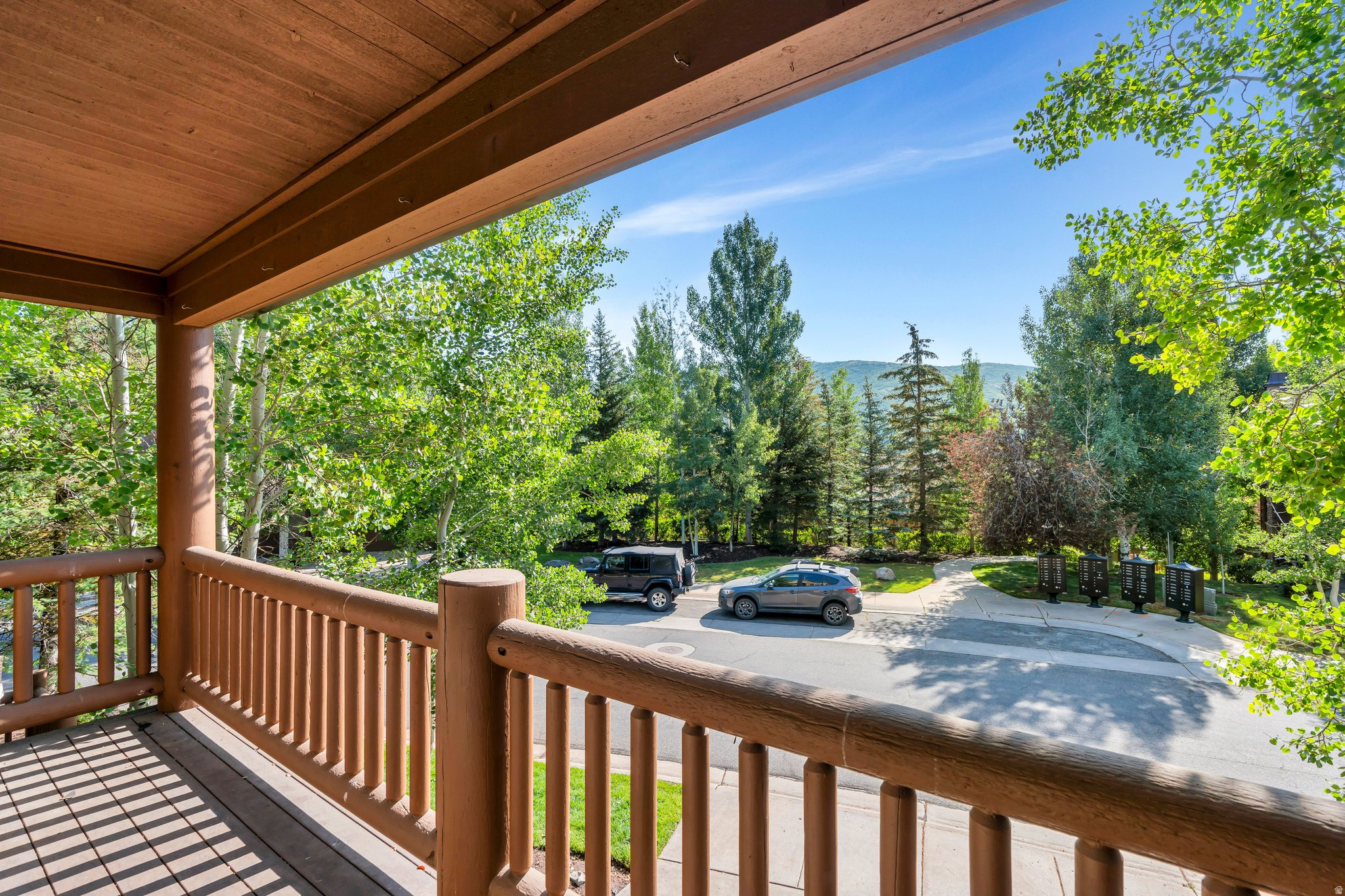 CANYON LINKS - Residential