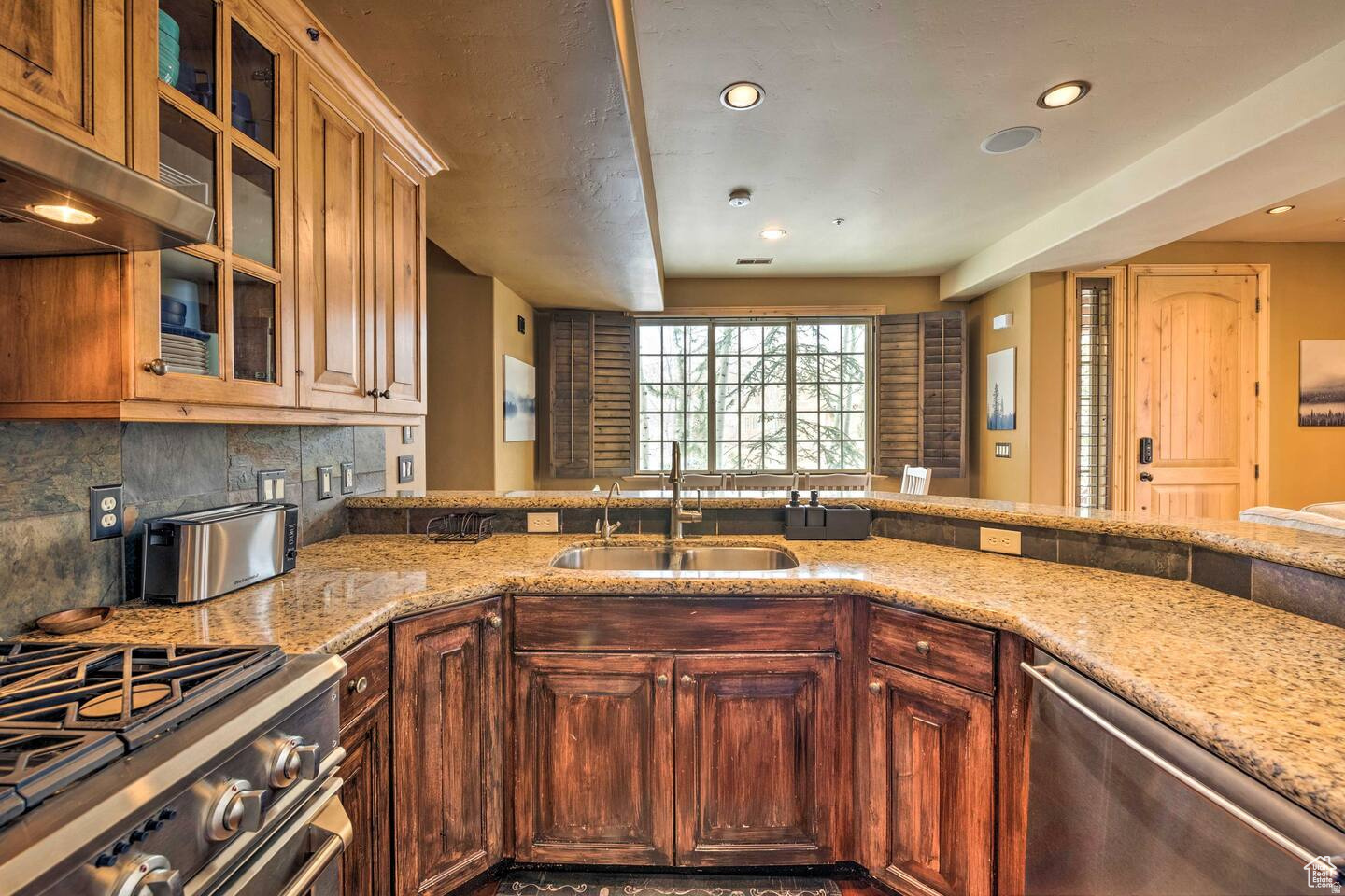 CANYON LINKS - Residential