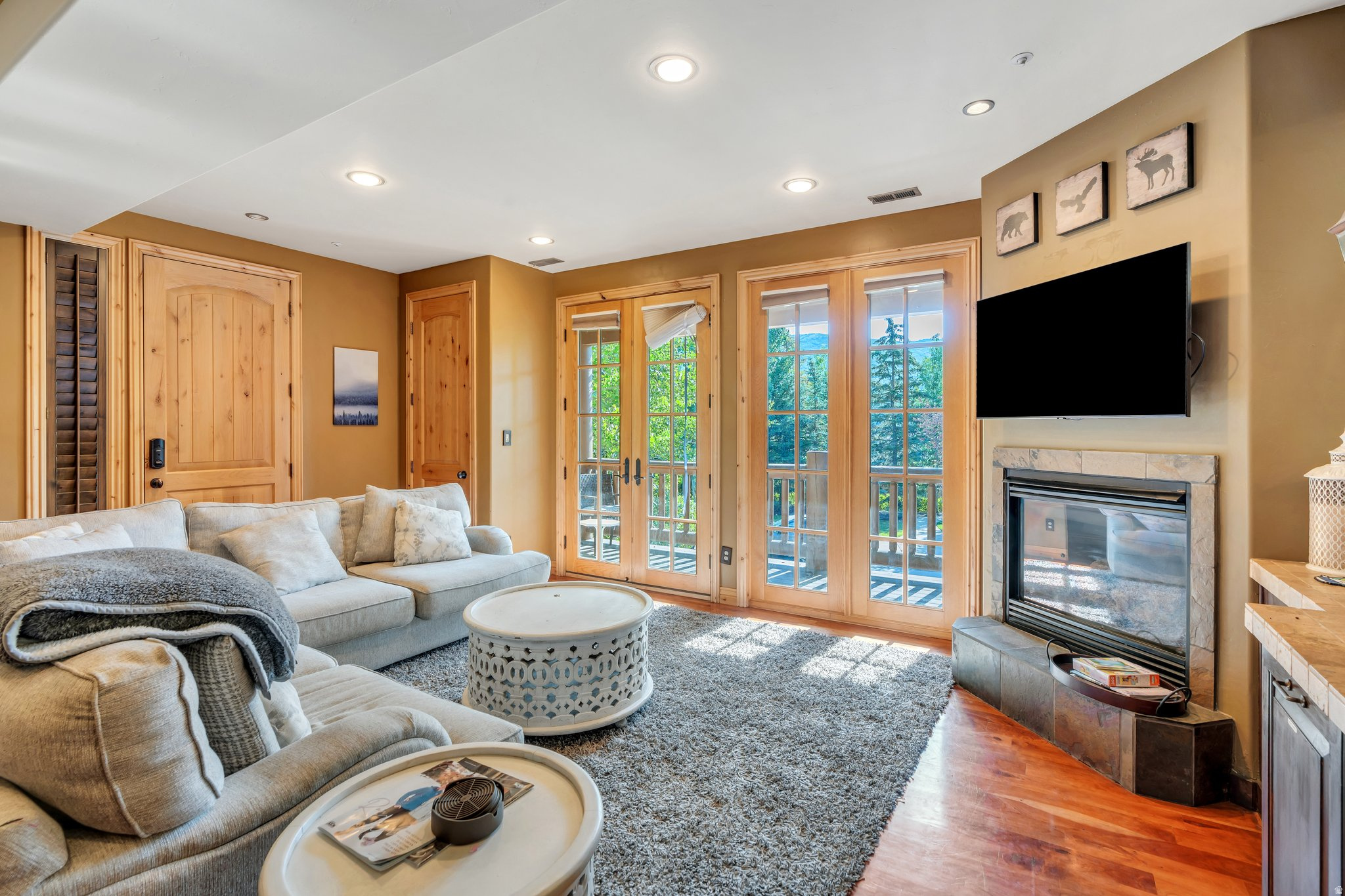 CANYON LINKS - Residential