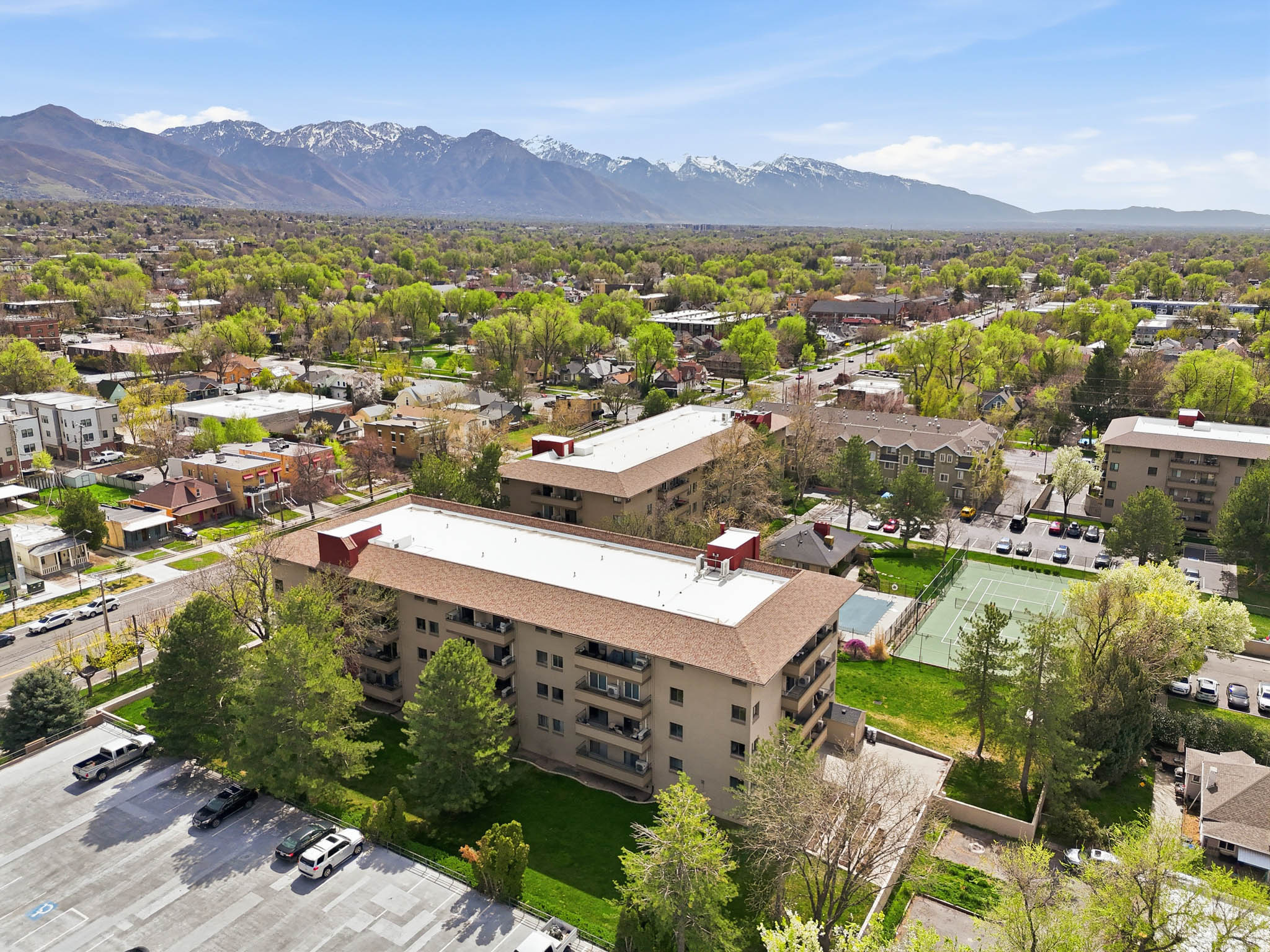 TOWNE PARK - Residential