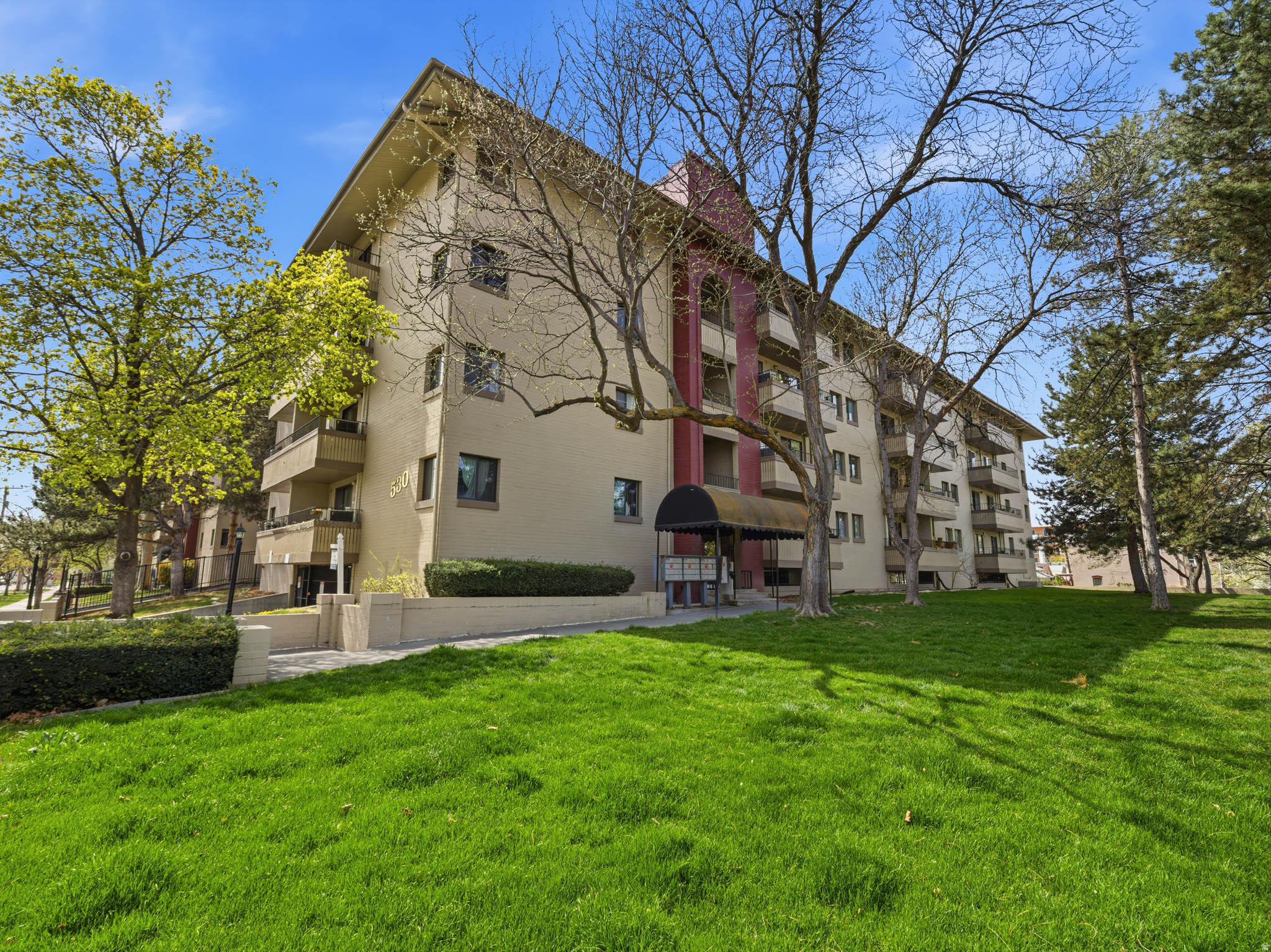 TOWNE PARK - Residential