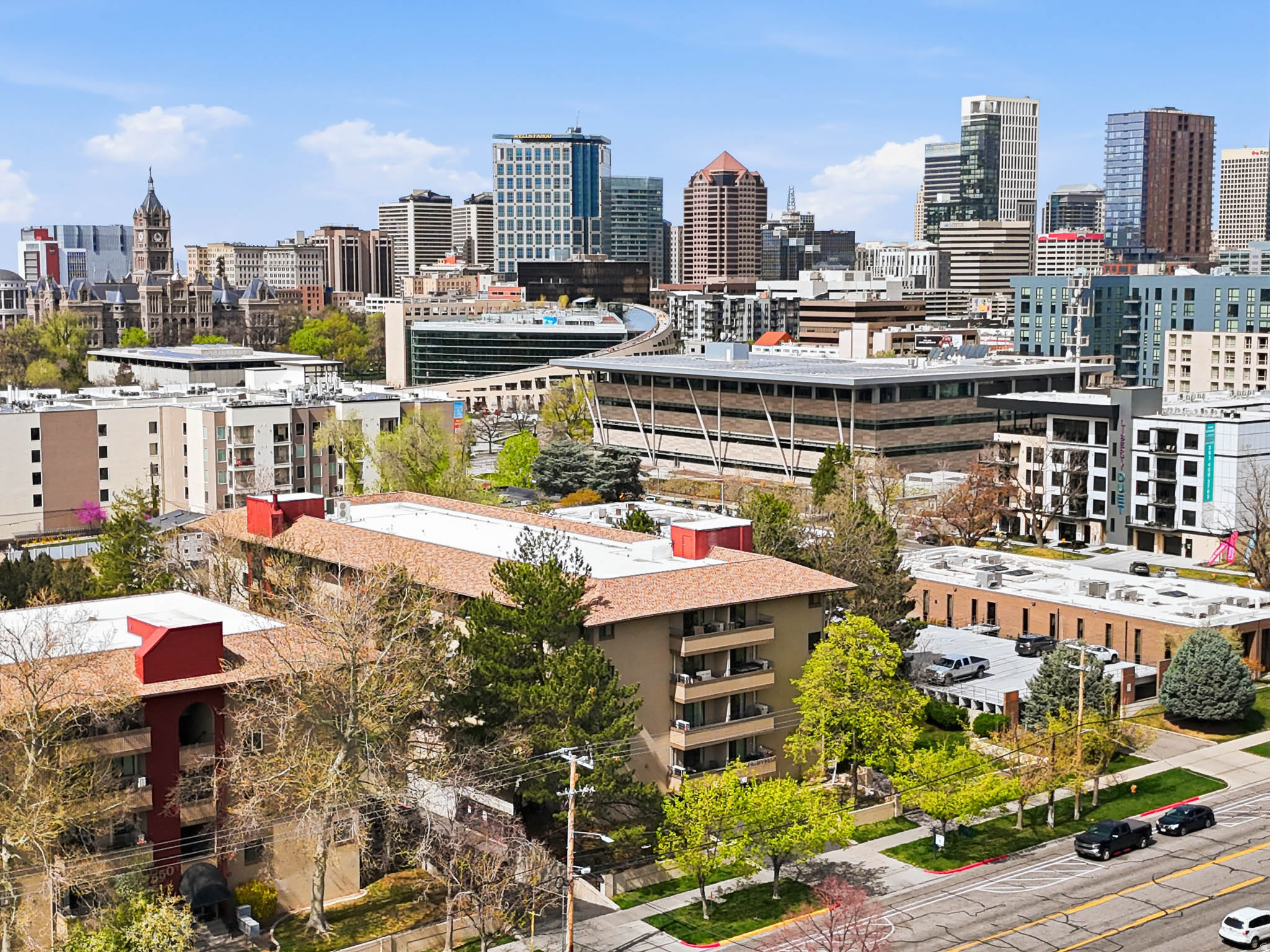 TOWNE PARK - Residential