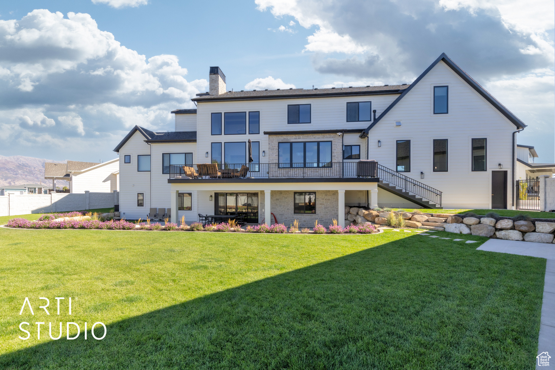 PIONEER HEIGHTS - Residential