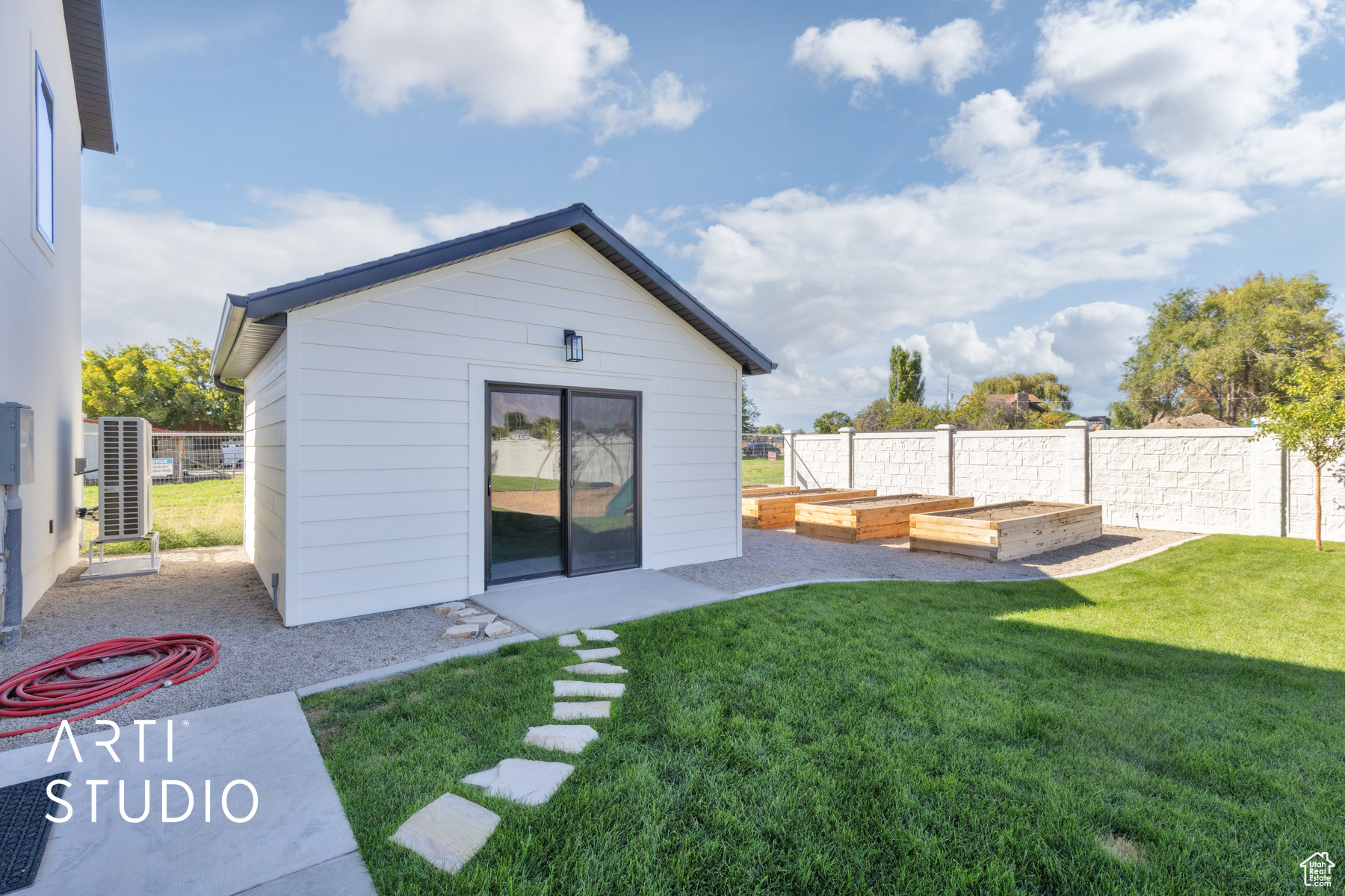 PIONEER HEIGHTS - Residential