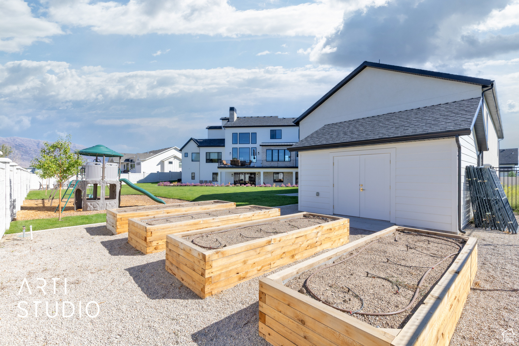 PIONEER HEIGHTS - Residential