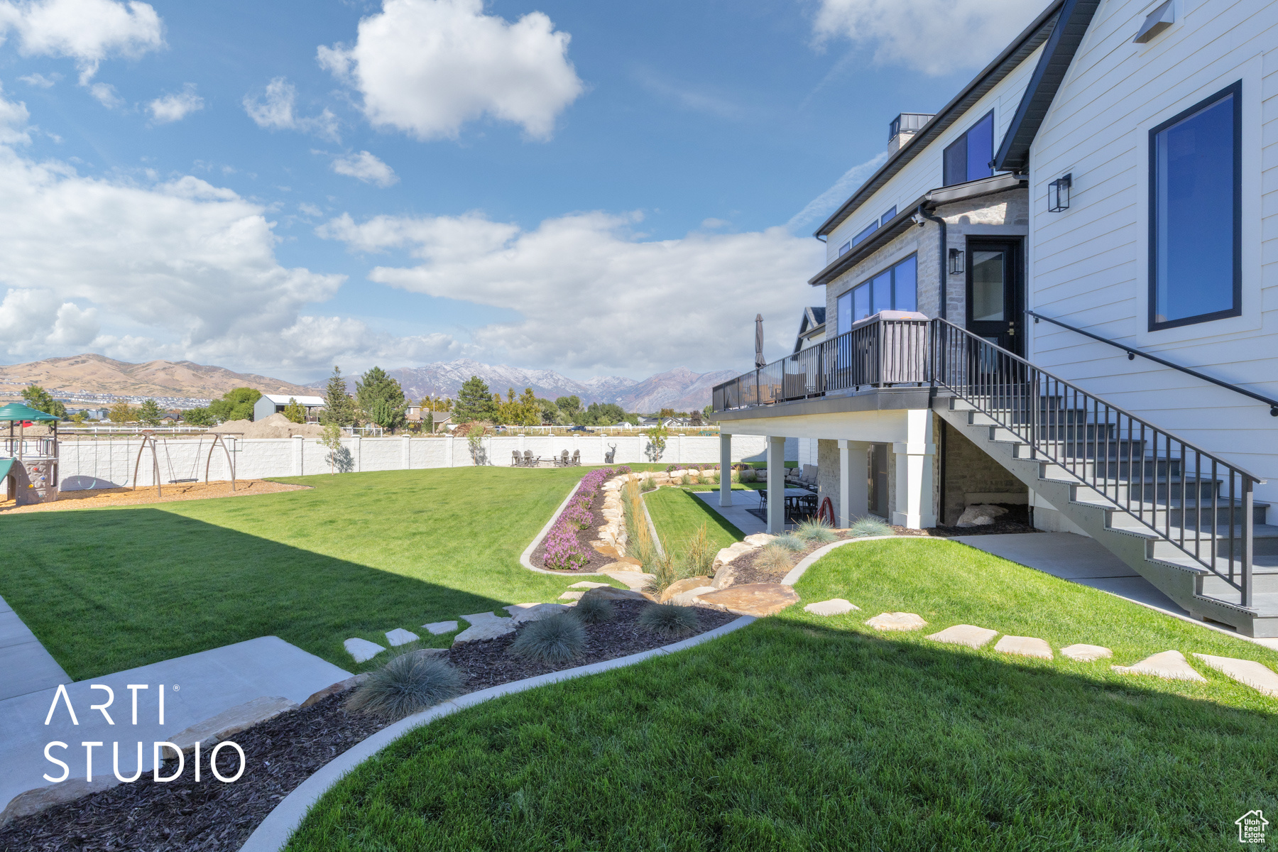 PIONEER HEIGHTS - Residential