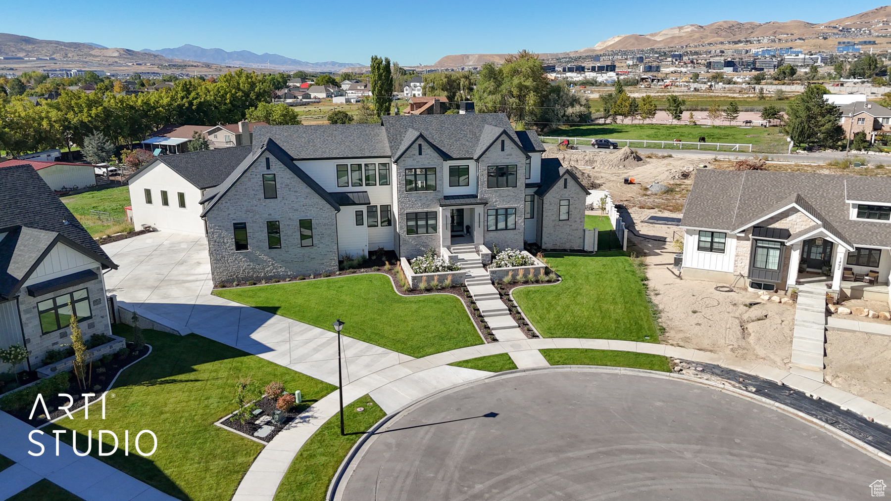 PIONEER HEIGHTS - Residential