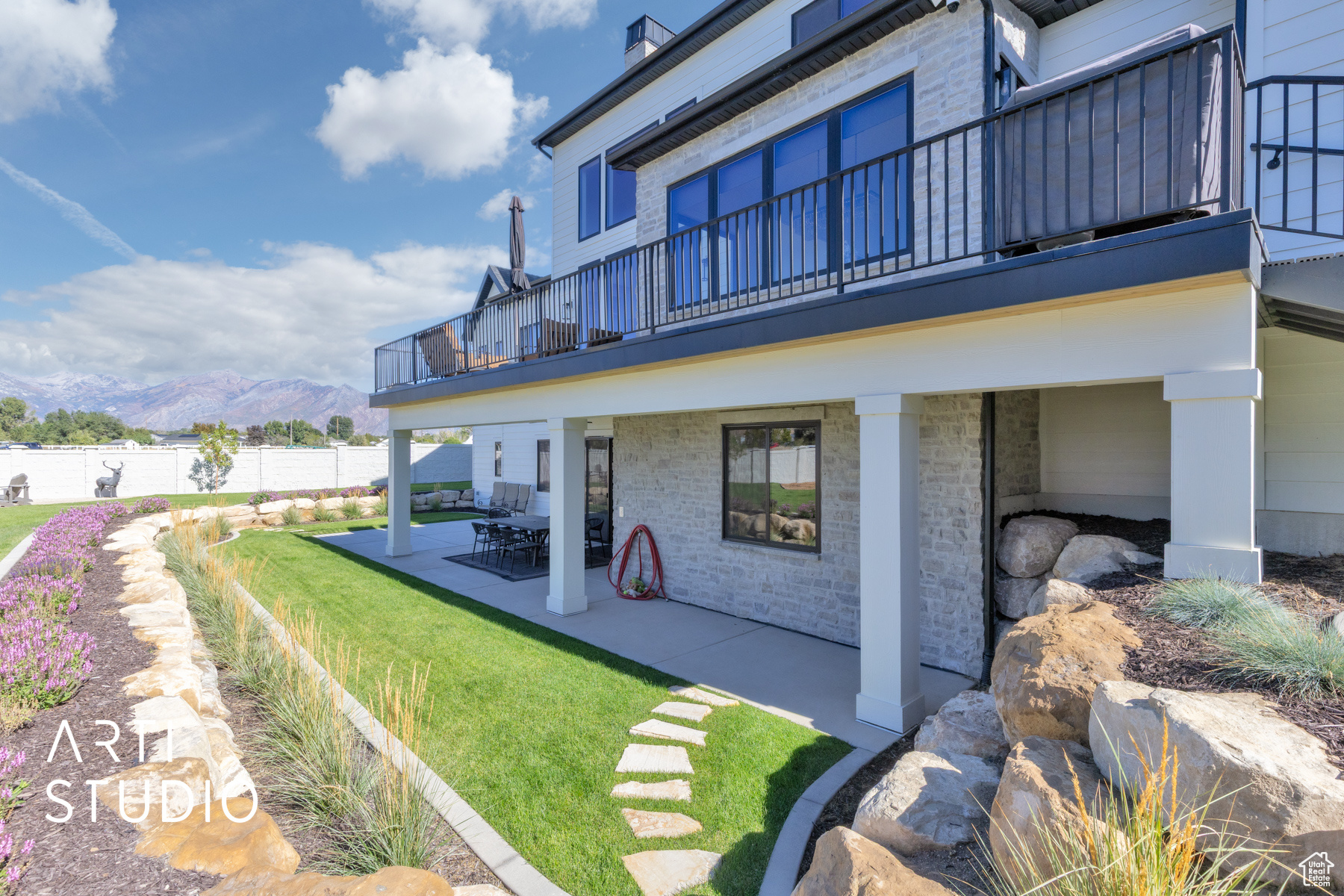 PIONEER HEIGHTS - Residential