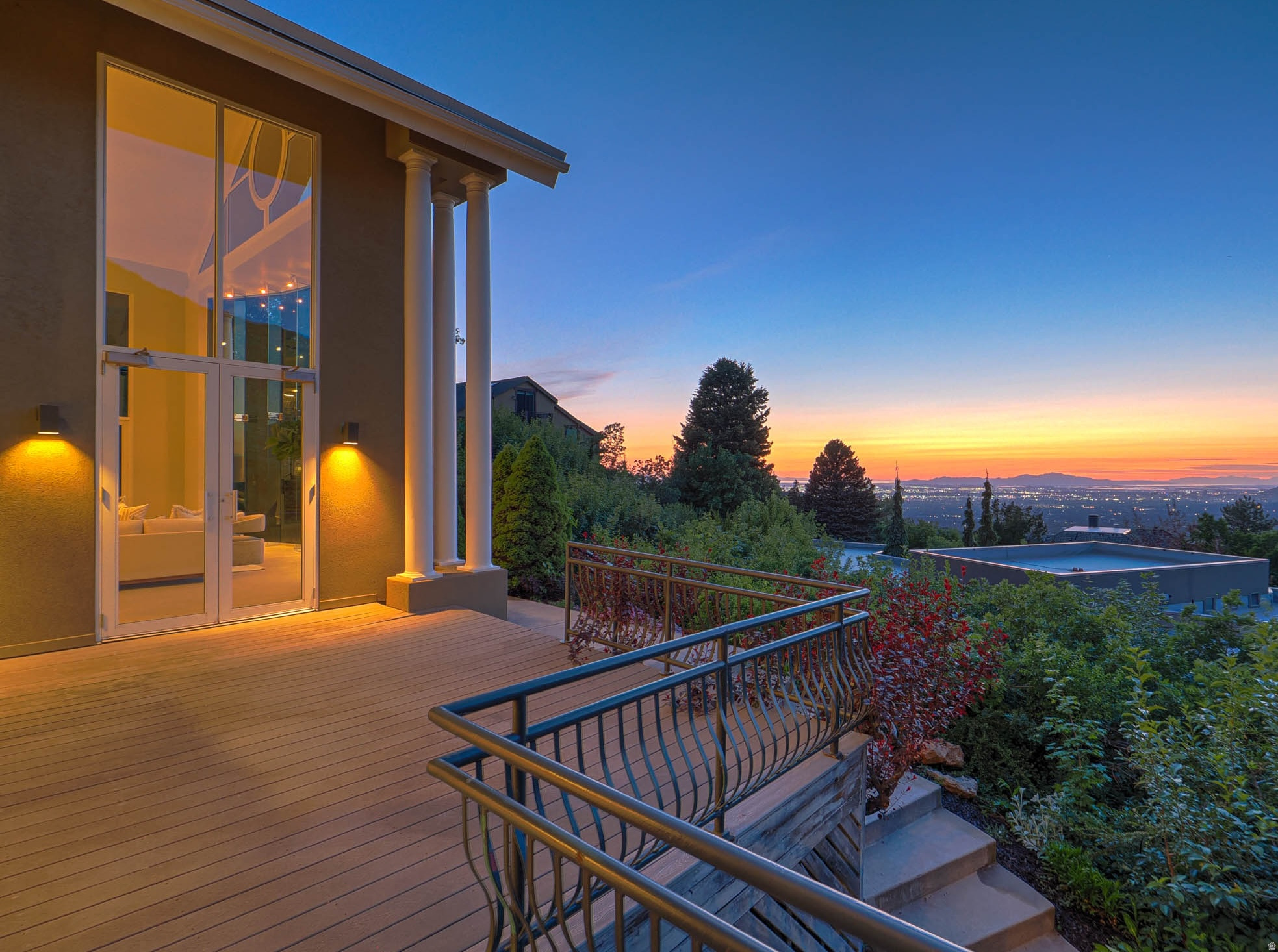 MT OLYMPUS COVE #12 - Residential