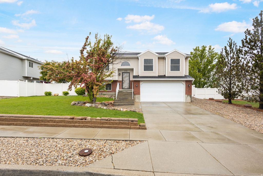 Photo of 5750 S TROWBRIDGE WAY W, Salt Lake City, UT 84118 (MLS # 2153737)