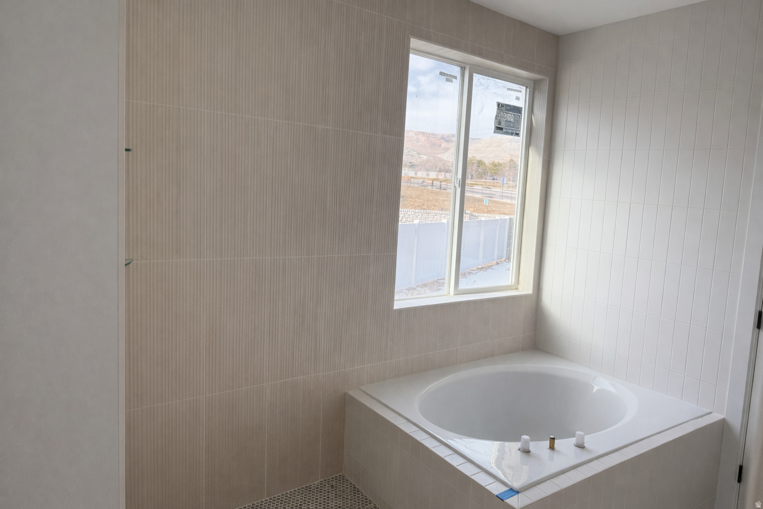 HIDDEN OAKS - Residential