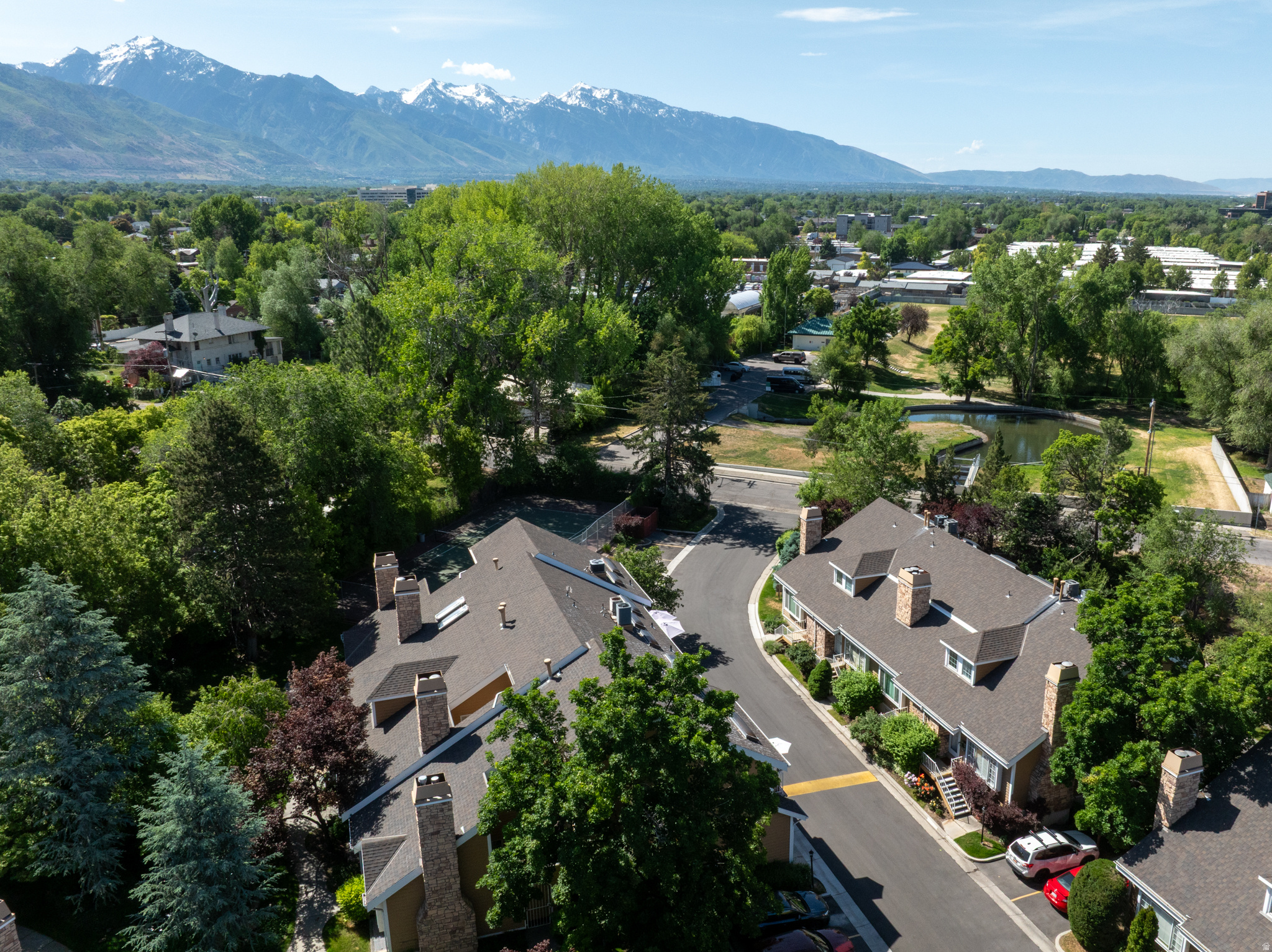 SHADYBROOK CONDM - Residential