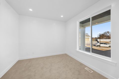 Tiny photo for 2662 S EAGLE DR #01, Spanish Fork, UT 84660 (MLS # 2151275)