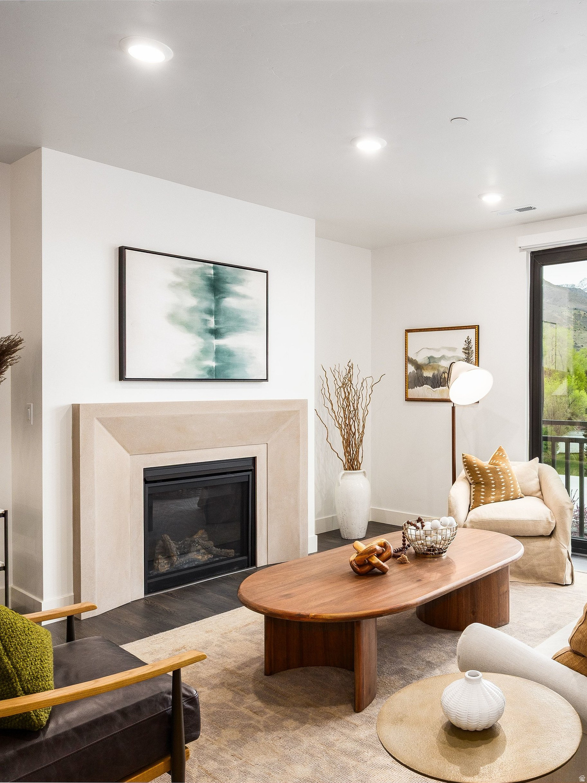 APOLLO SQUARE - Residential