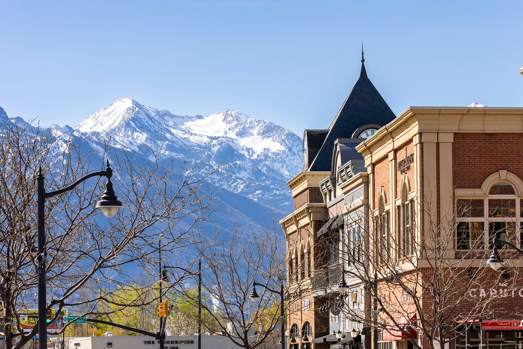 APOLLO SQUARE - Residential