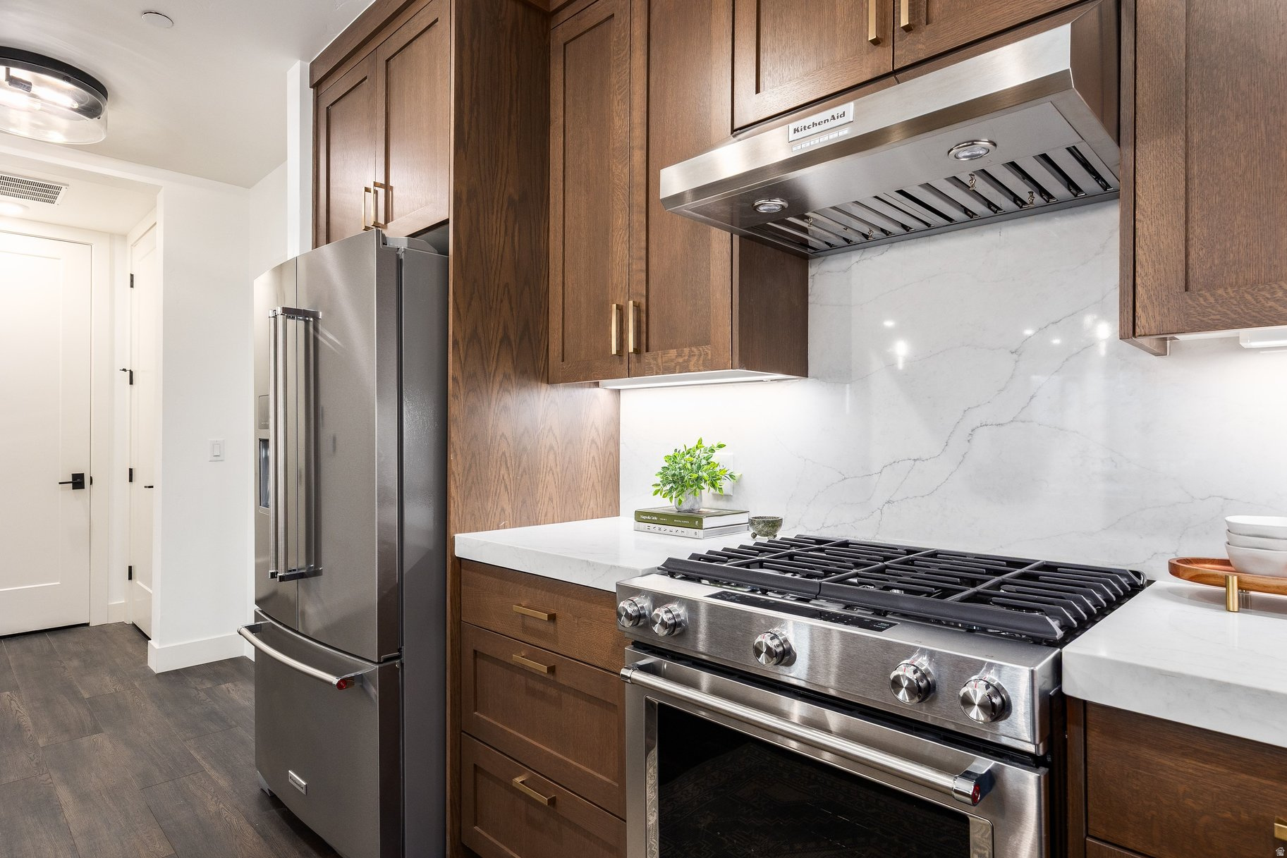 APOLLO SQUARE - Residential