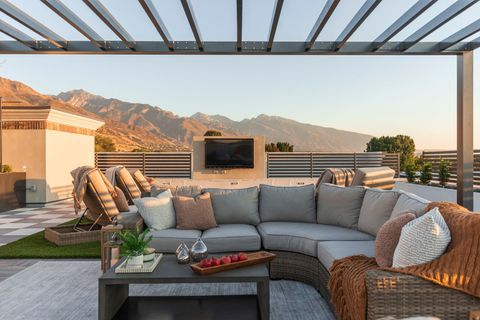 Tiny photo for 2250 E MURRAY HOLLADAY RD #306, Holladay, UT 84117 (MLS # 2147696)