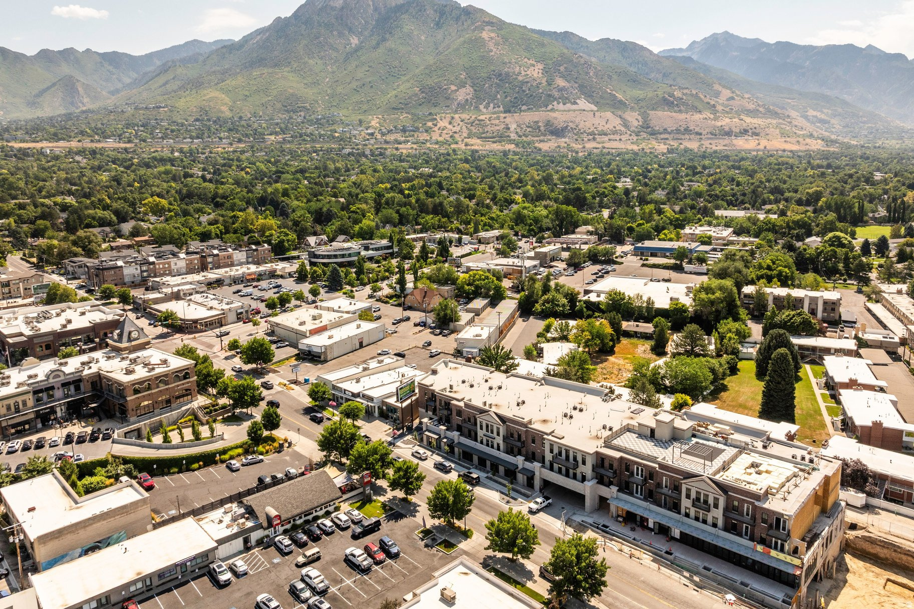APOLLO SQUARE - Residential