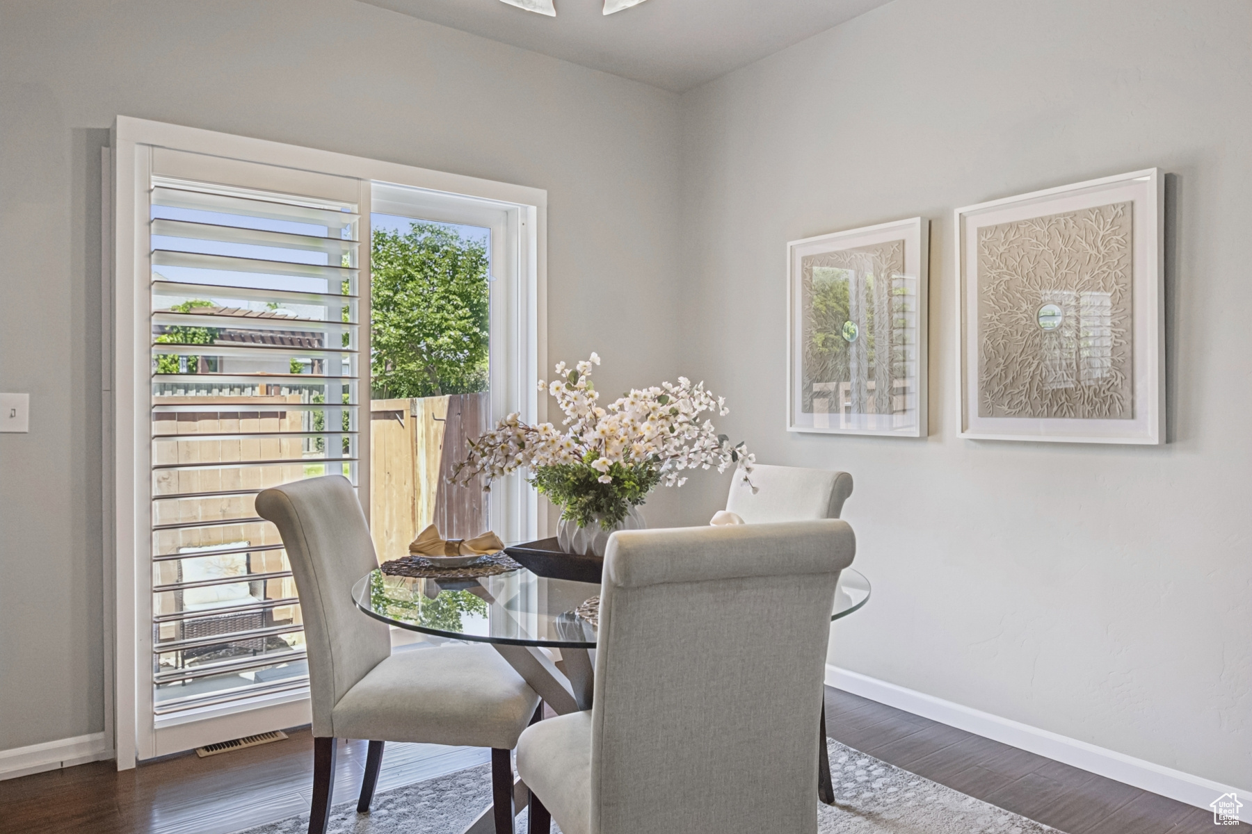 CRESTHAVEN VILLAGE - Residential