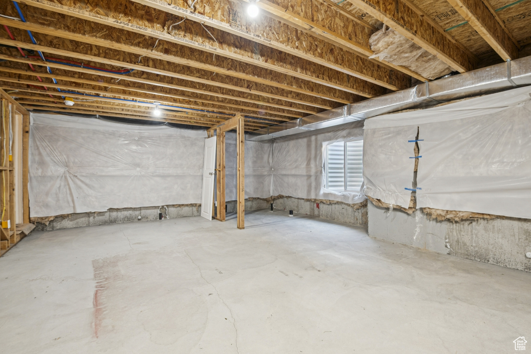 CRESTHAVEN VILLAGE - Residential