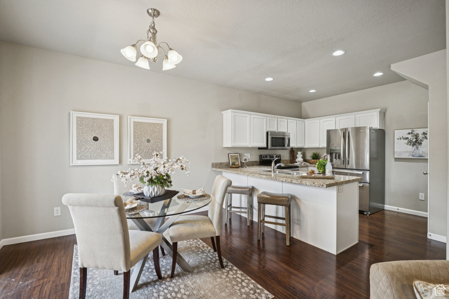 CRESTHAVEN VILLAGE - Residential