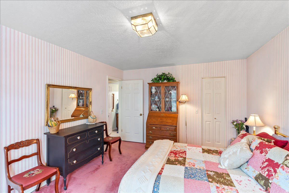 CHASE LANE VILLAGE - Residential Income