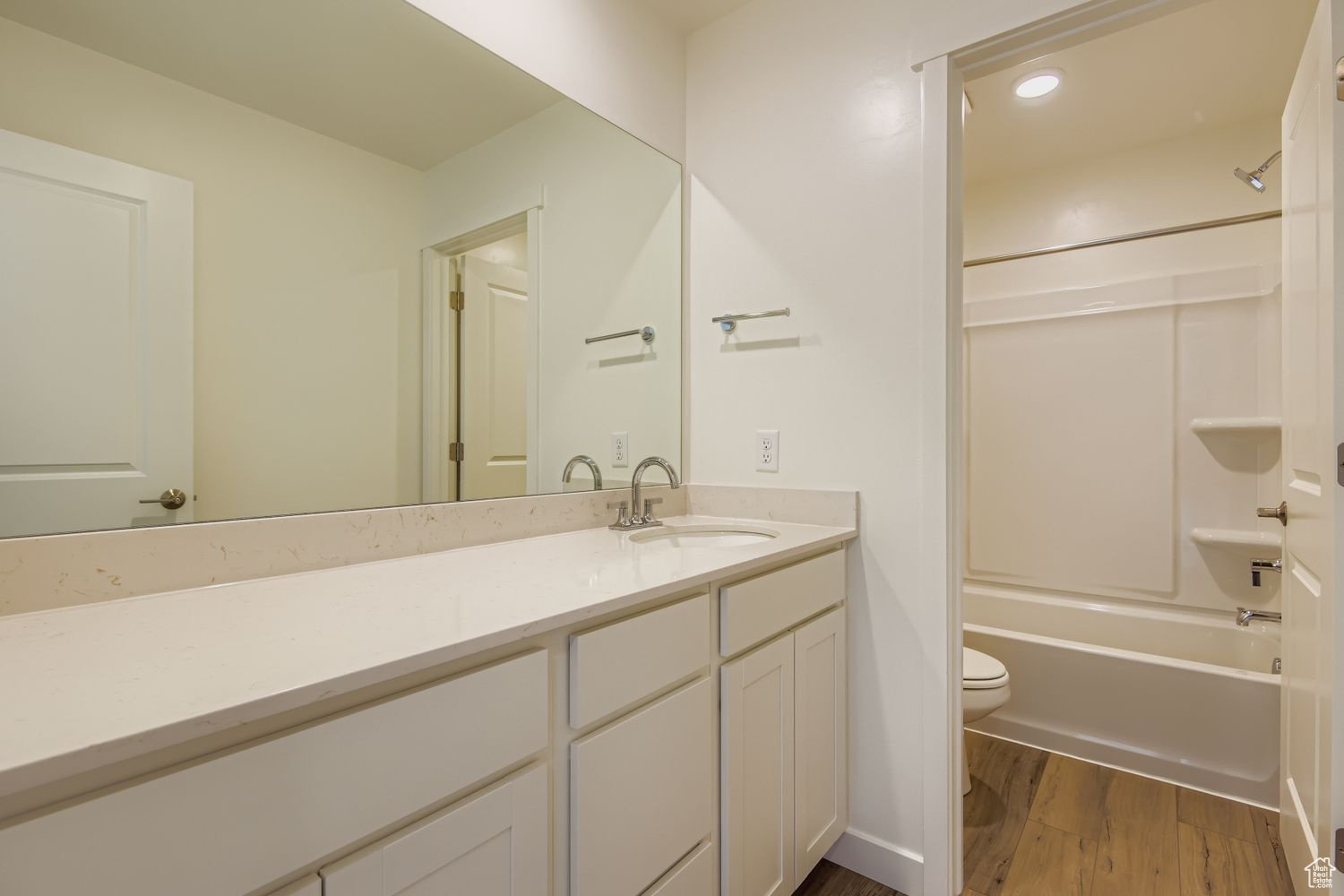 RESERVE AT PINNACLES AT EAGLE MOUNTAIN. - Residential