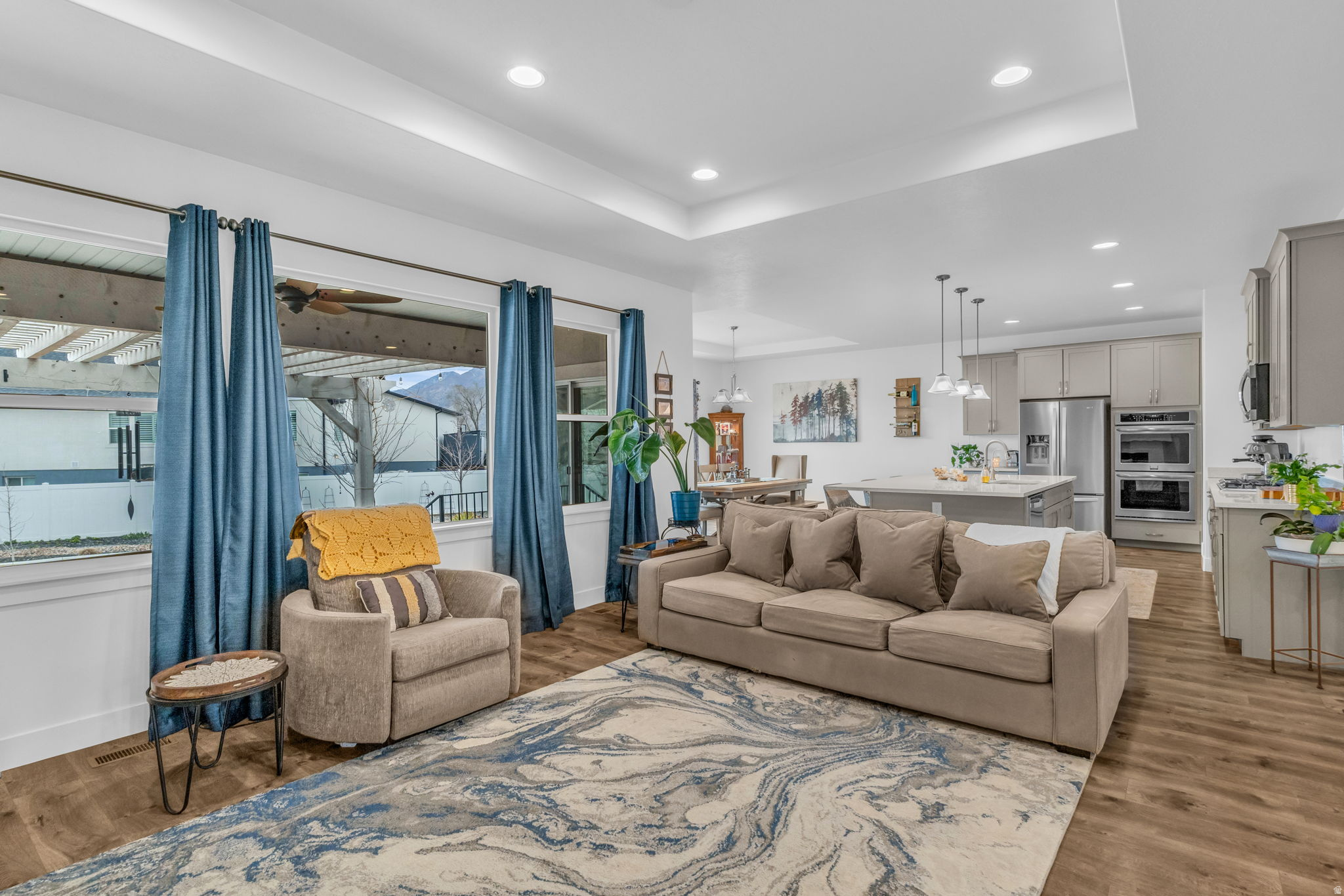 MAPLETON GROVE - Residential