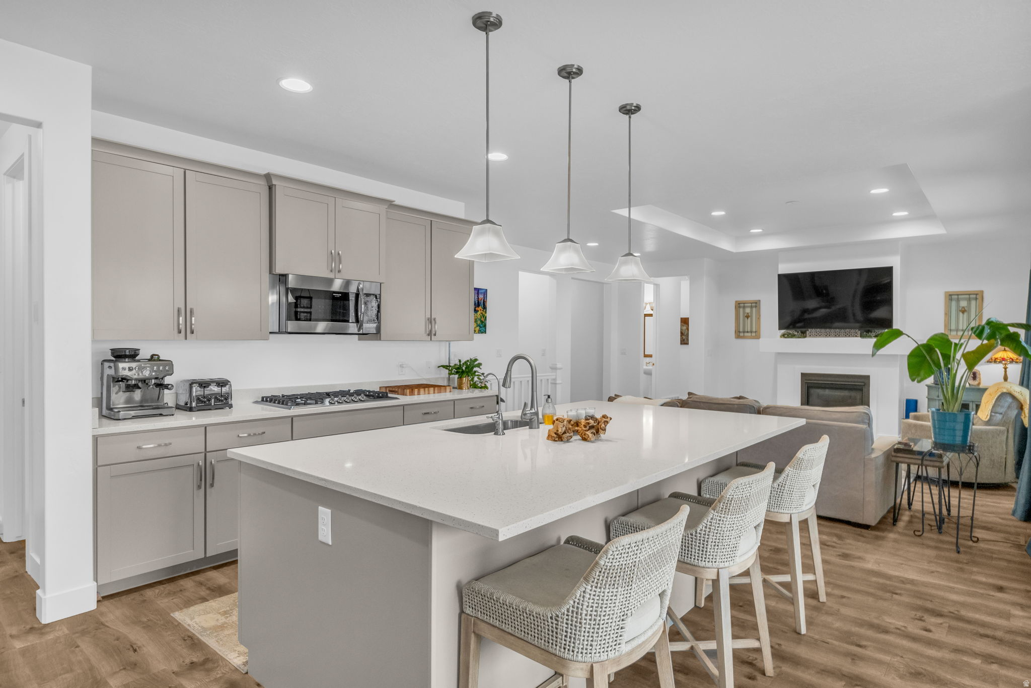 MAPLETON GROVE - Residential