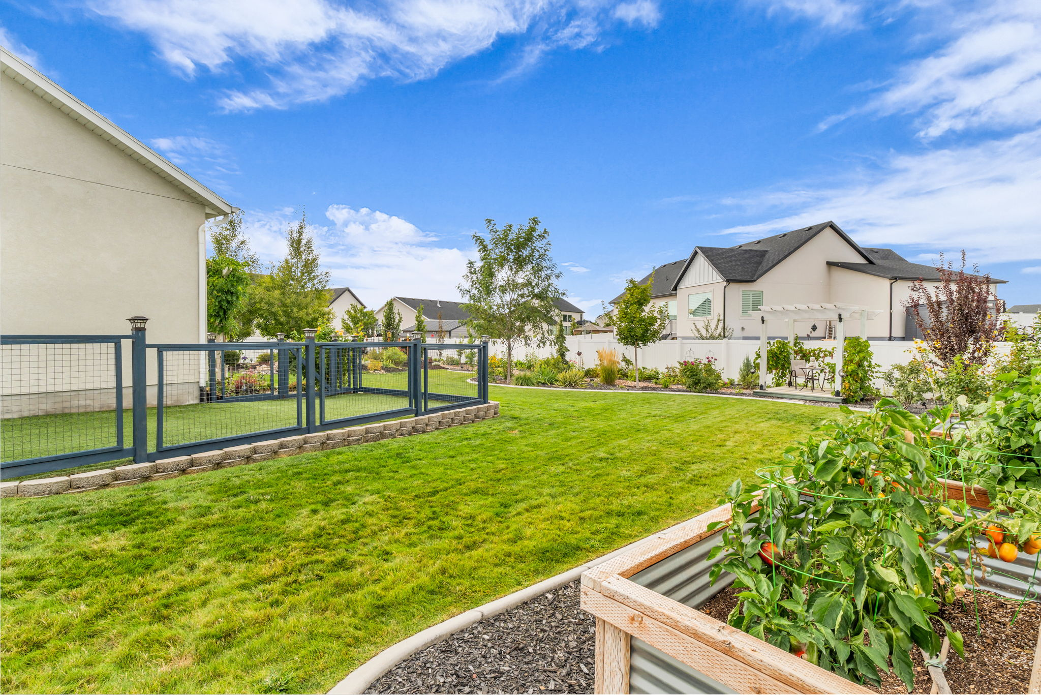 MAPLETON GROVE - Residential