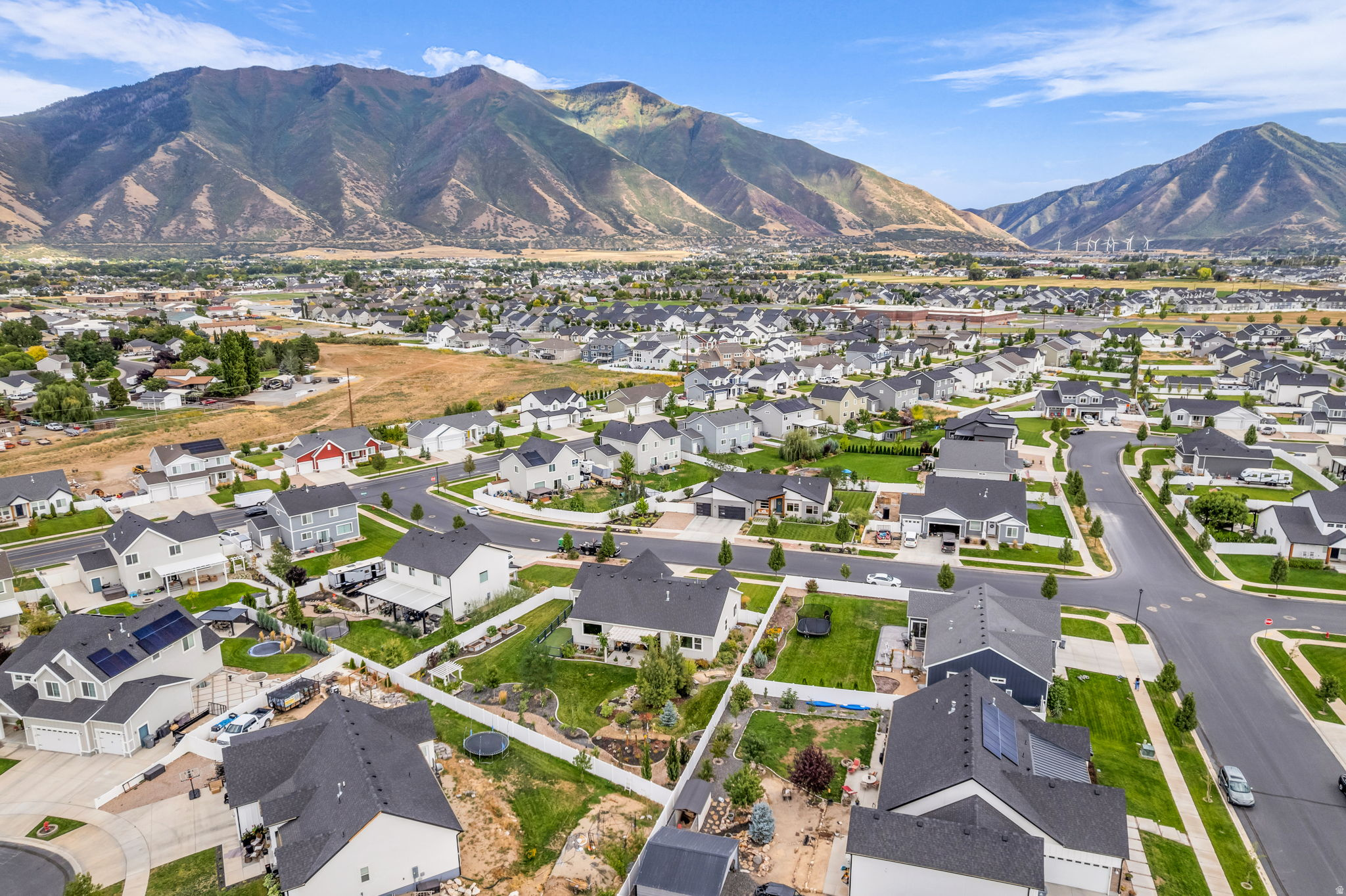 MAPLETON GROVE - Residential