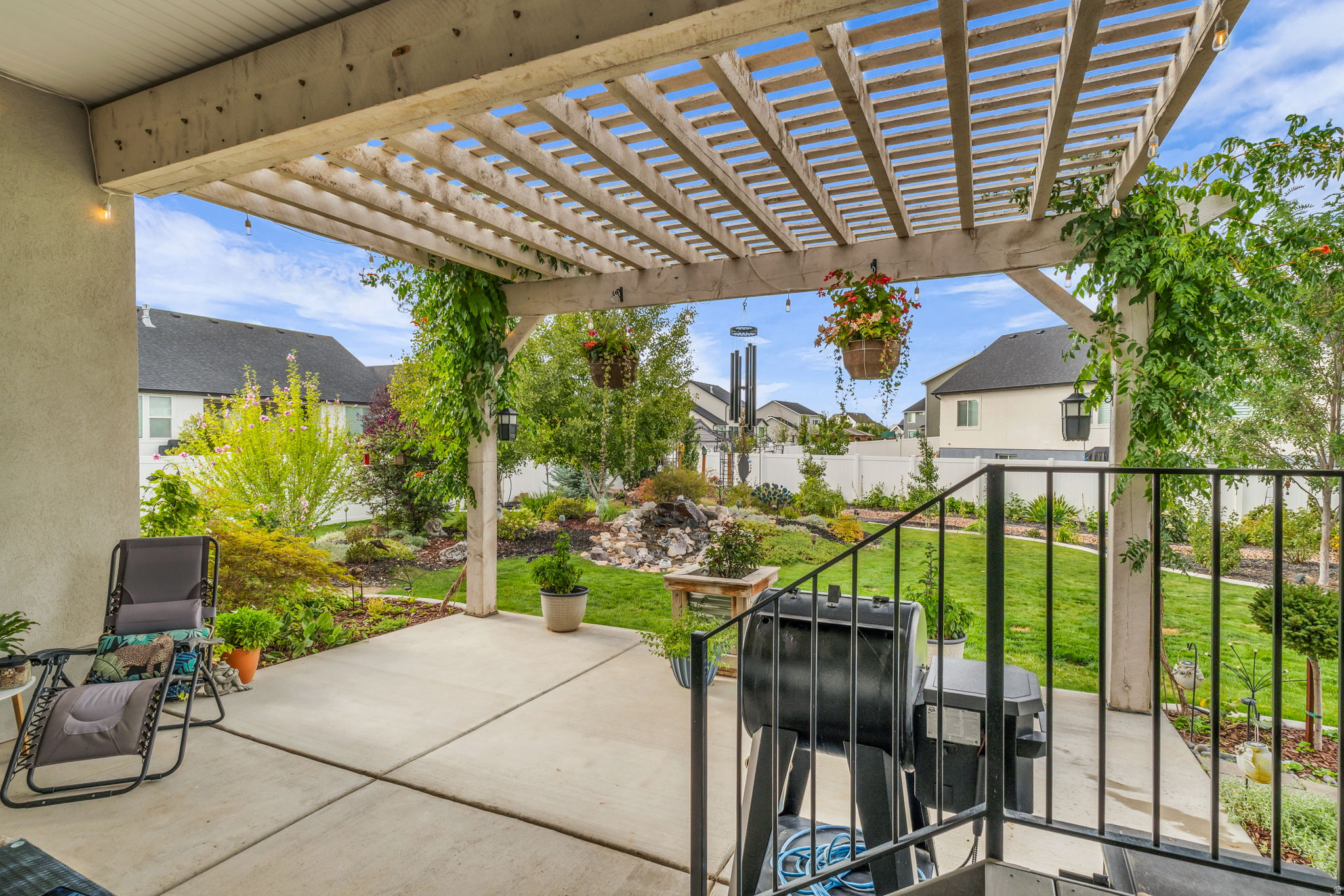 MAPLETON GROVE - Residential