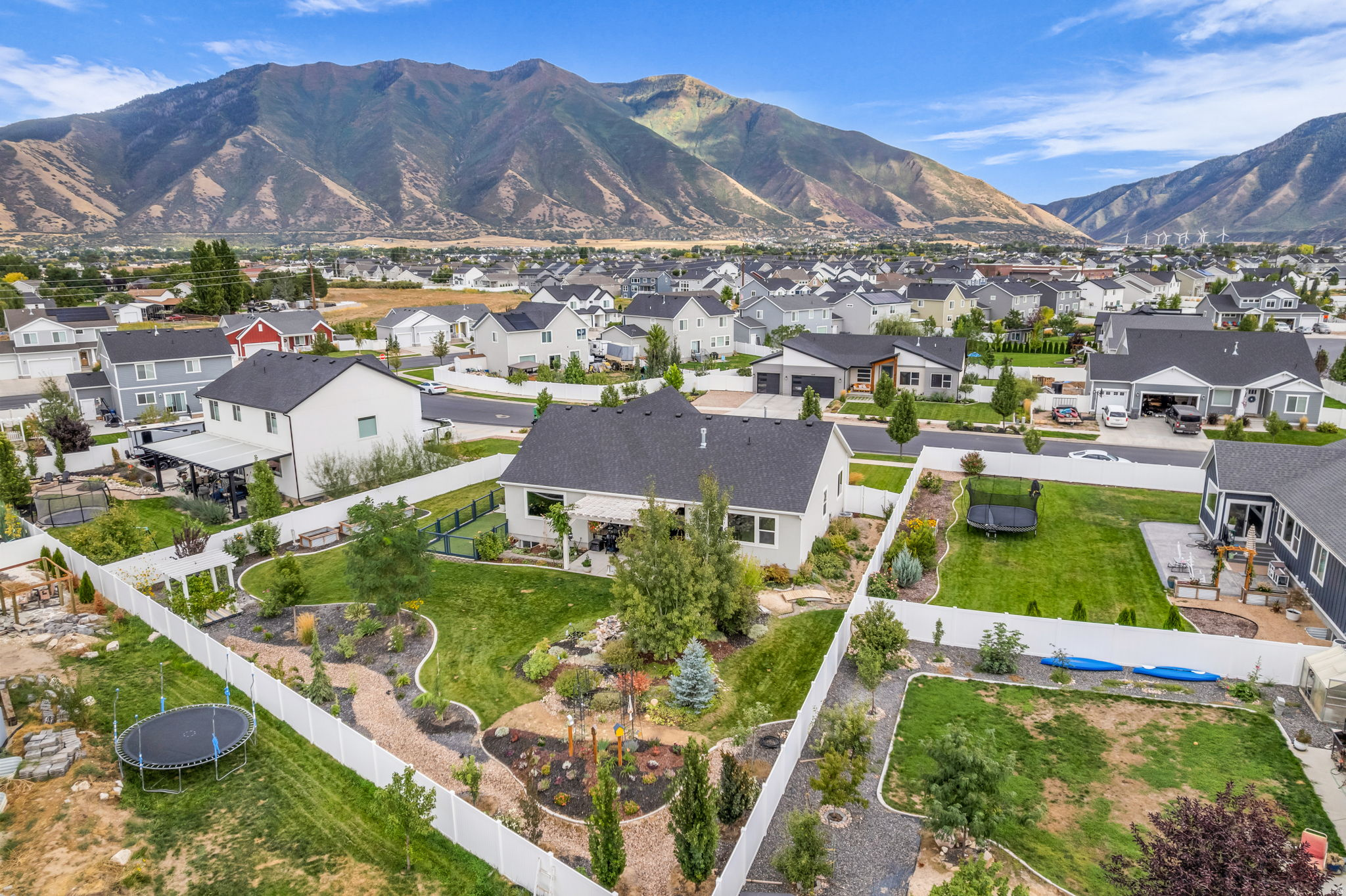 MAPLETON GROVE - Residential