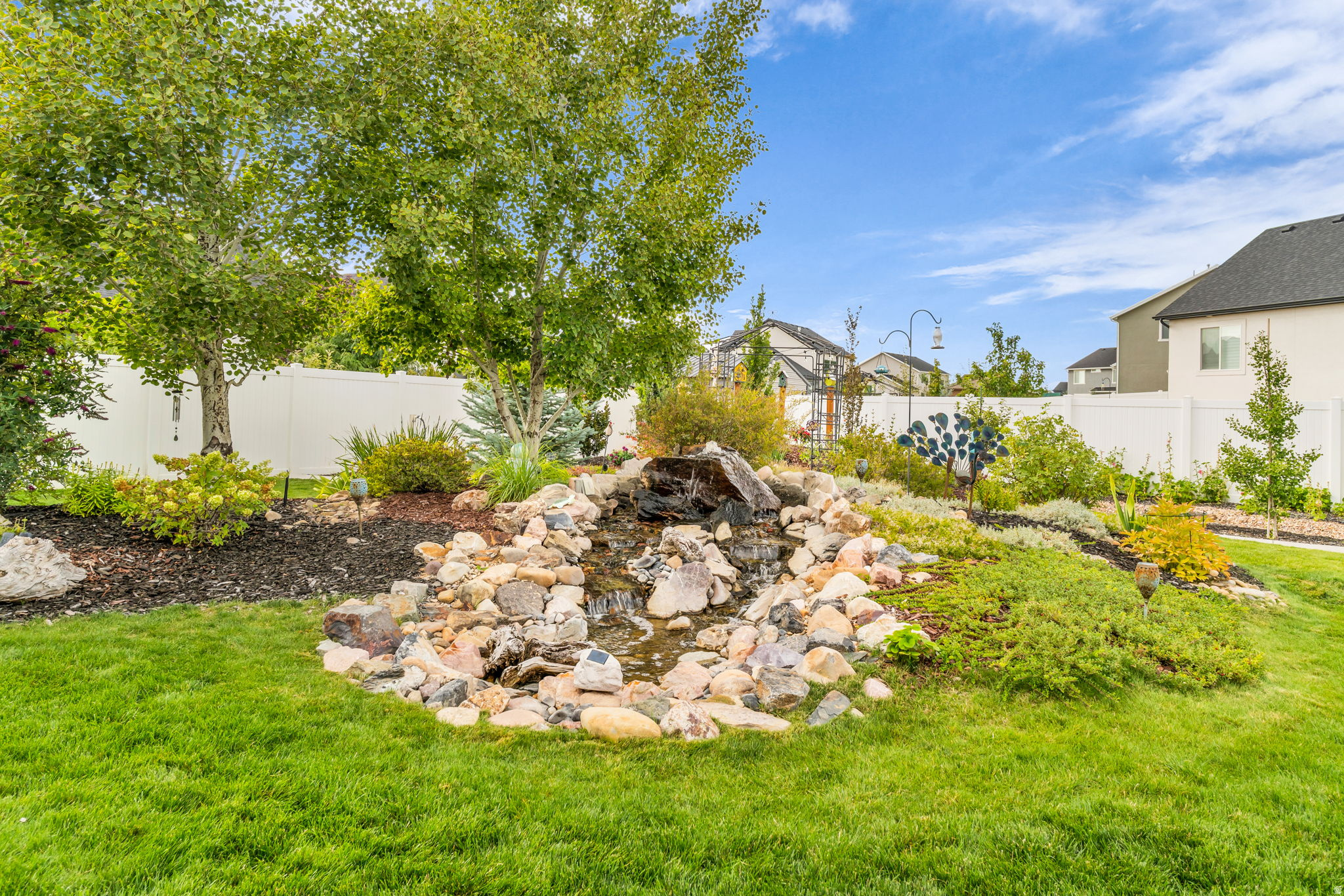 MAPLETON GROVE - Residential