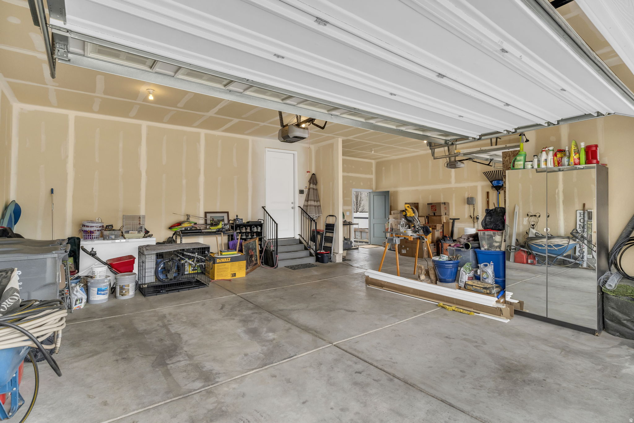 MAPLETON GROVE - Residential