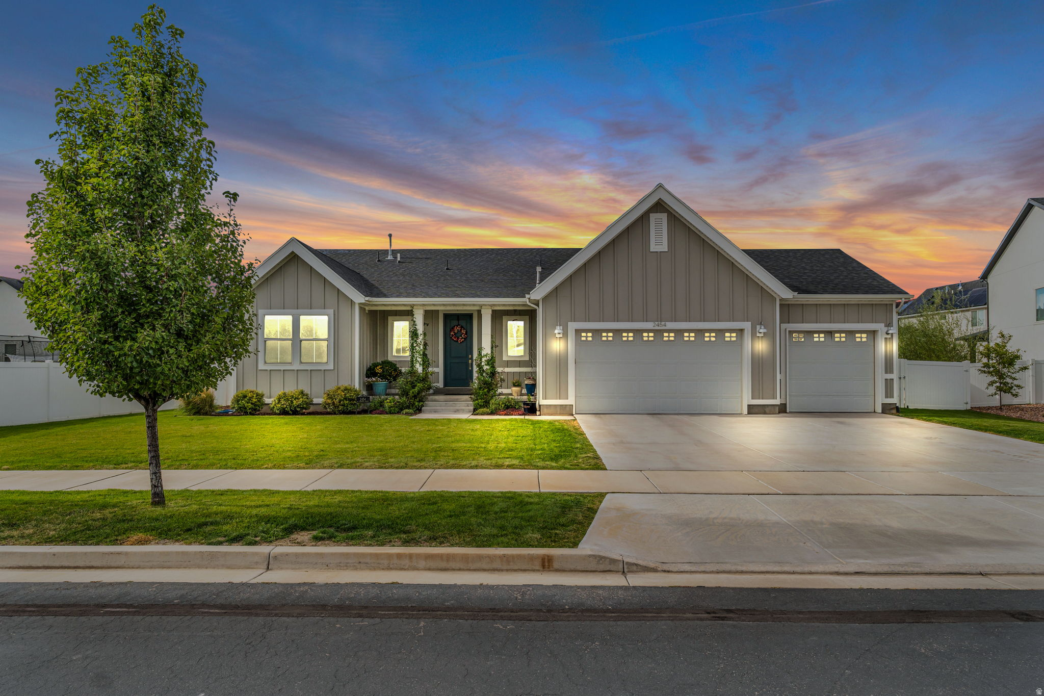 MAPLETON GROVE - Residential